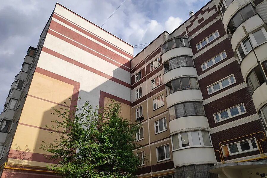 Туганлык 2025. Казань улица туганлык дом 10. ильназа галявиева. комната ильназа галявиева. квартира ильназа.