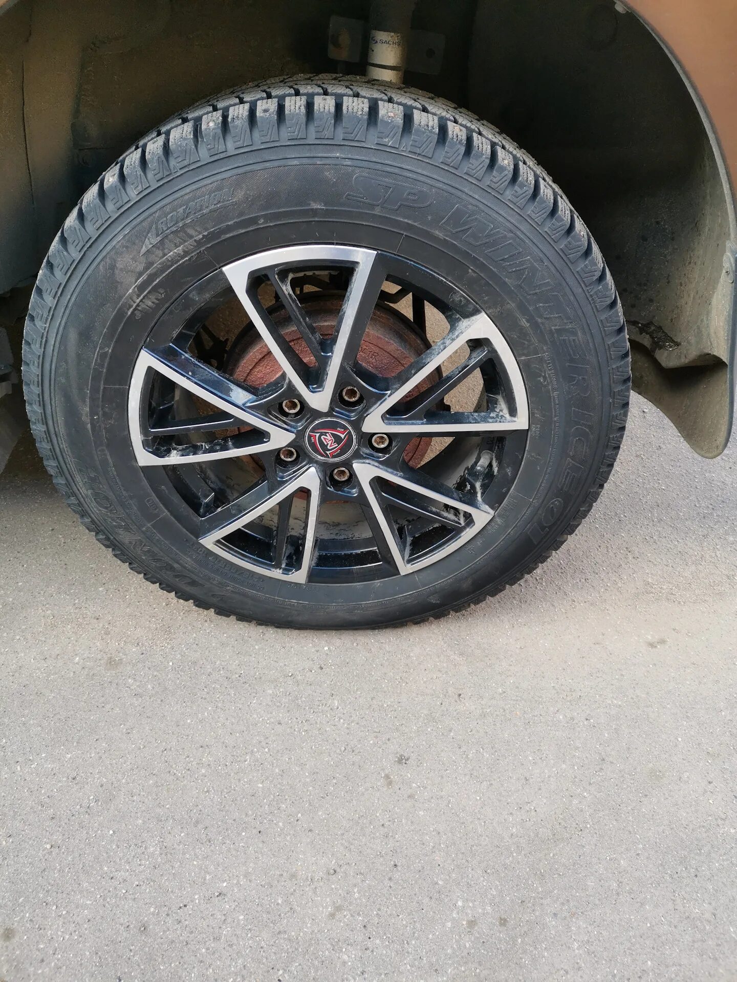 Колеса на дастер рено 215/65/16. 225/55 r18 duster. Колеса на дастер 215 65. 205/65 r16 на дастер. Шины на рено дастер 225 70r16.