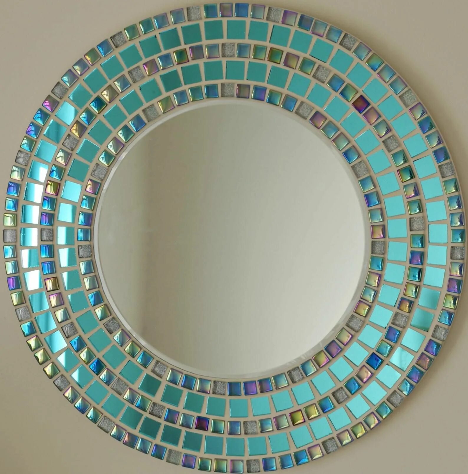 Edging round. Glass Mosaic мозаика. Зеркало мозаика. Зеркало из мозаики. Круглое зеркало с мозаикой.