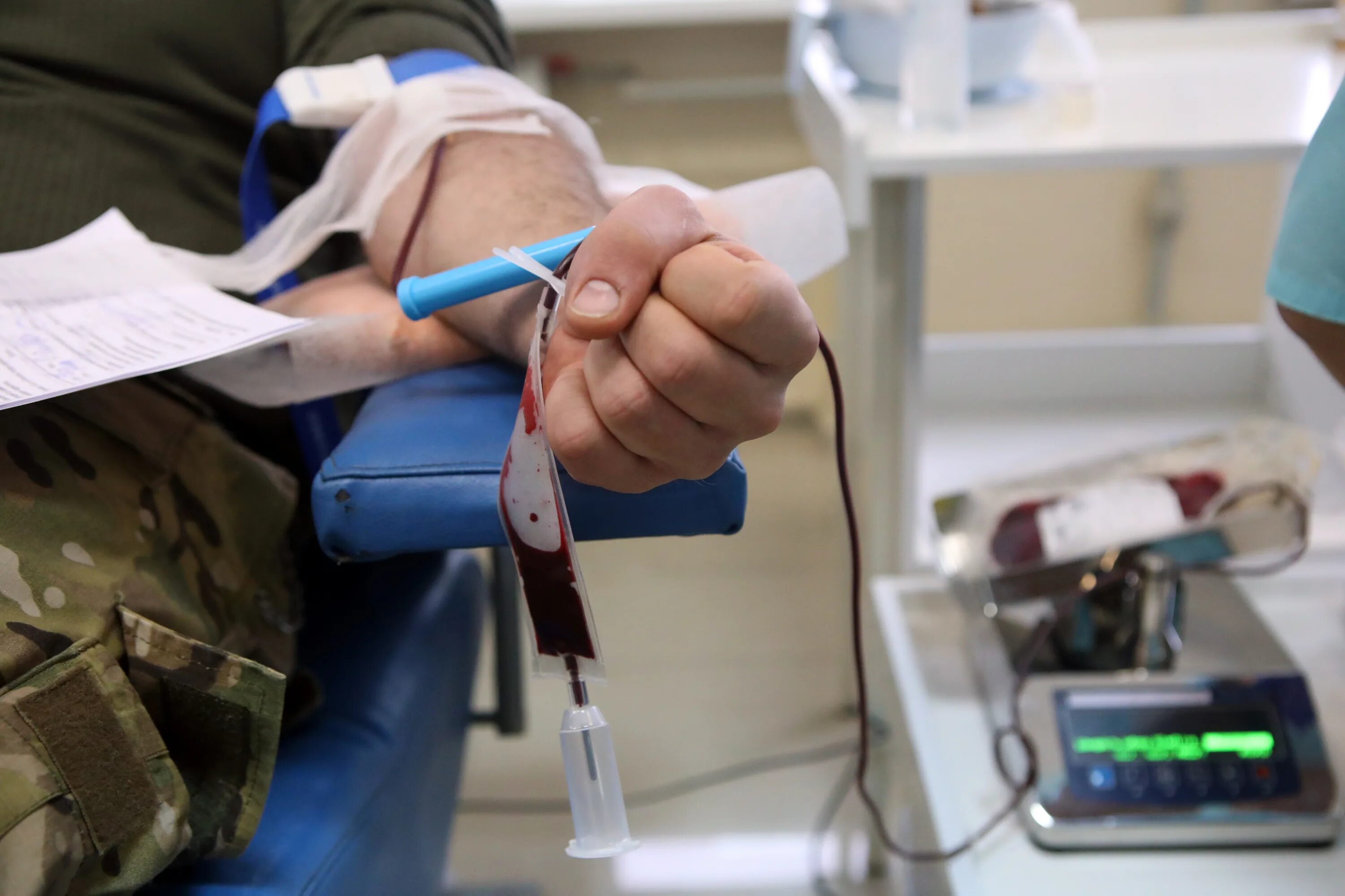 Безопасное переливание крови. Внутривенное переливание крови. Переливание плазмы крови.