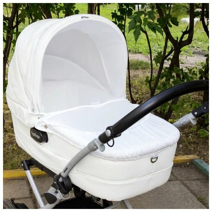 Обшивка детской коляски. Peg perego culla эко кожа белая. Прогулочный блок peg perego giro - luxe beige. Коляска peg perego culla летняя. Peg perego экокожа.