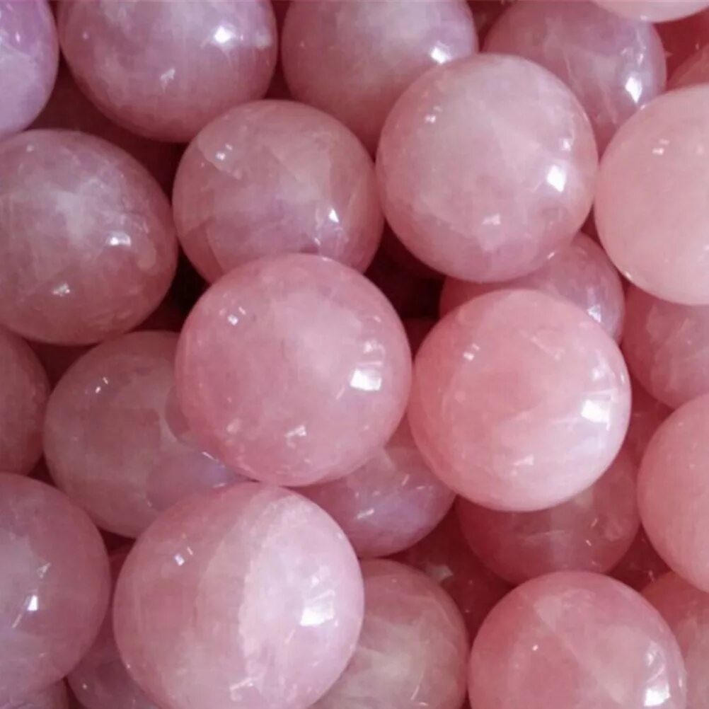 Розовый кварц камень. Розовый кварц камень натуральный. Розовый кварц САМОЦВЕТ. Розовый кварц 4 мм натуральный.