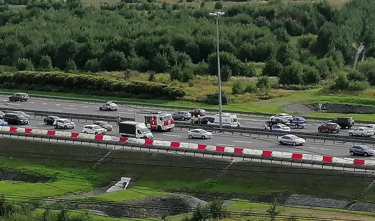Пробки в санкт-петербурге. Съезд с кад на рябовское шоссе. Кад красный. Крымский мост пробка. Кад красный.