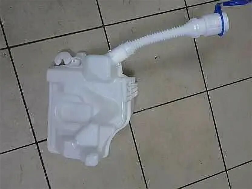 Как слить воду с бачка омывателя фольксваген поло седан Sarma-Auto.ru