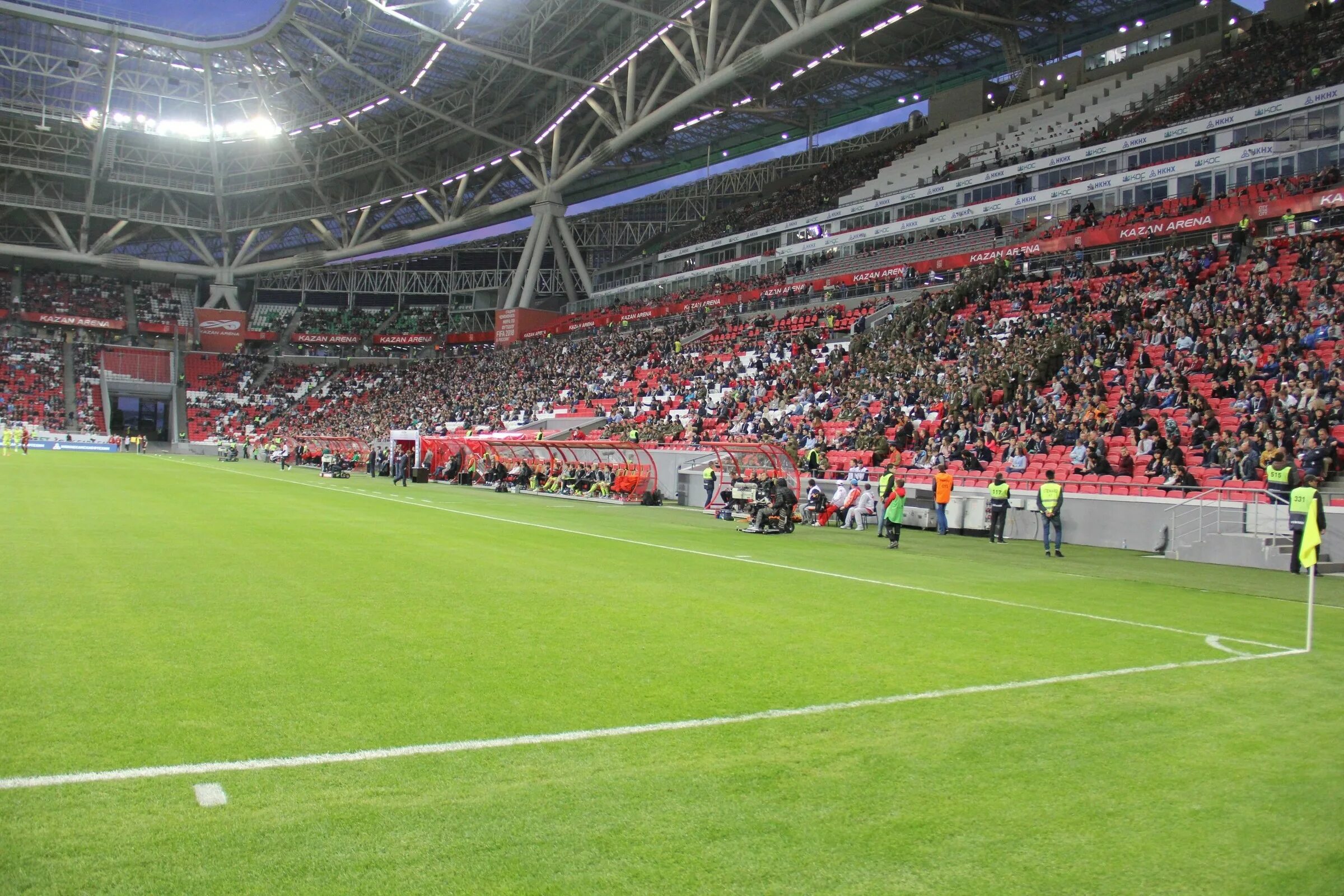 Штарк-арена - комбанк-арена. Верк арена. Арена омск 2022. Амстердам-арена. Втб арена санкт-петербург.
