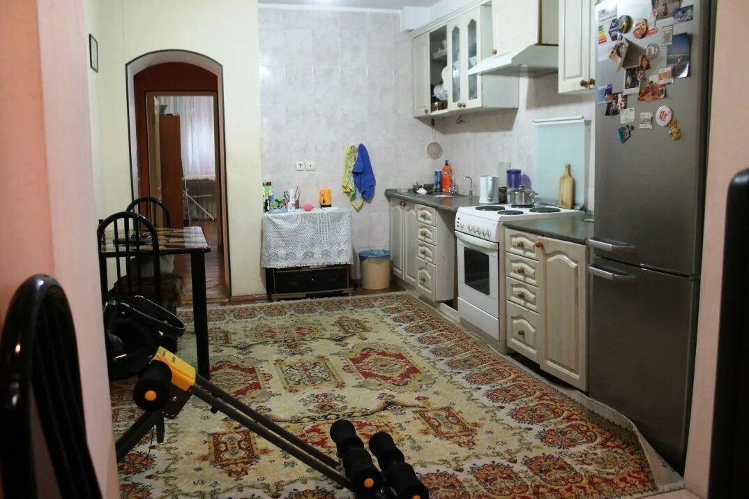 Снять квартиру в волгограде. Макса журавлева он живет на спартановке на менжинского 22 11 квартира. Однокомнатная квартира на спартановке волгоград. Флотилия 11а волгоград спартановка детская комната. Квартиры волгоград снять на длительный срок спартановка недорого.