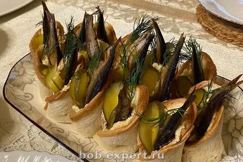 Банки со шпротами