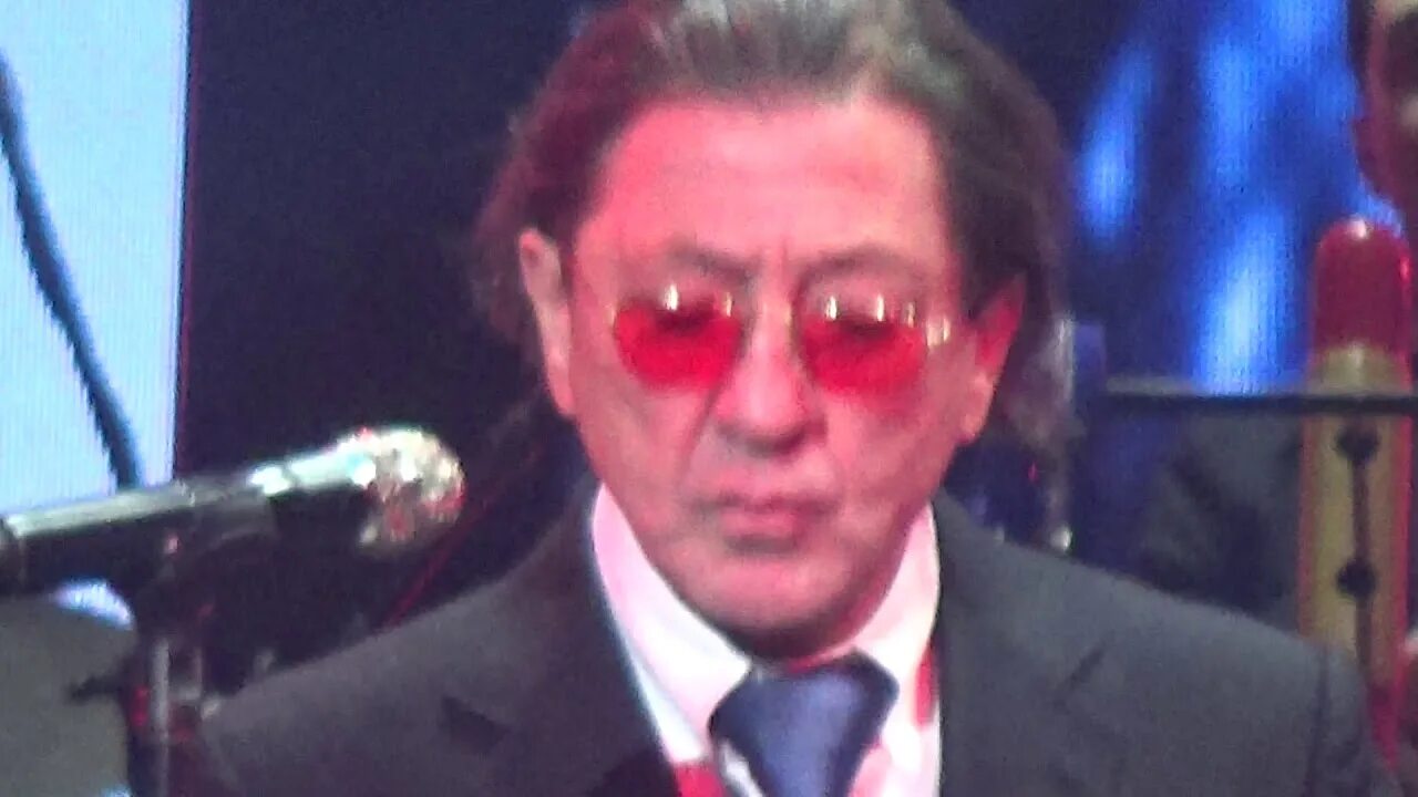 Лепс одежда между. Григорий лепс 2025. лепс 2014. григорий октопус лепс. лепс молина.