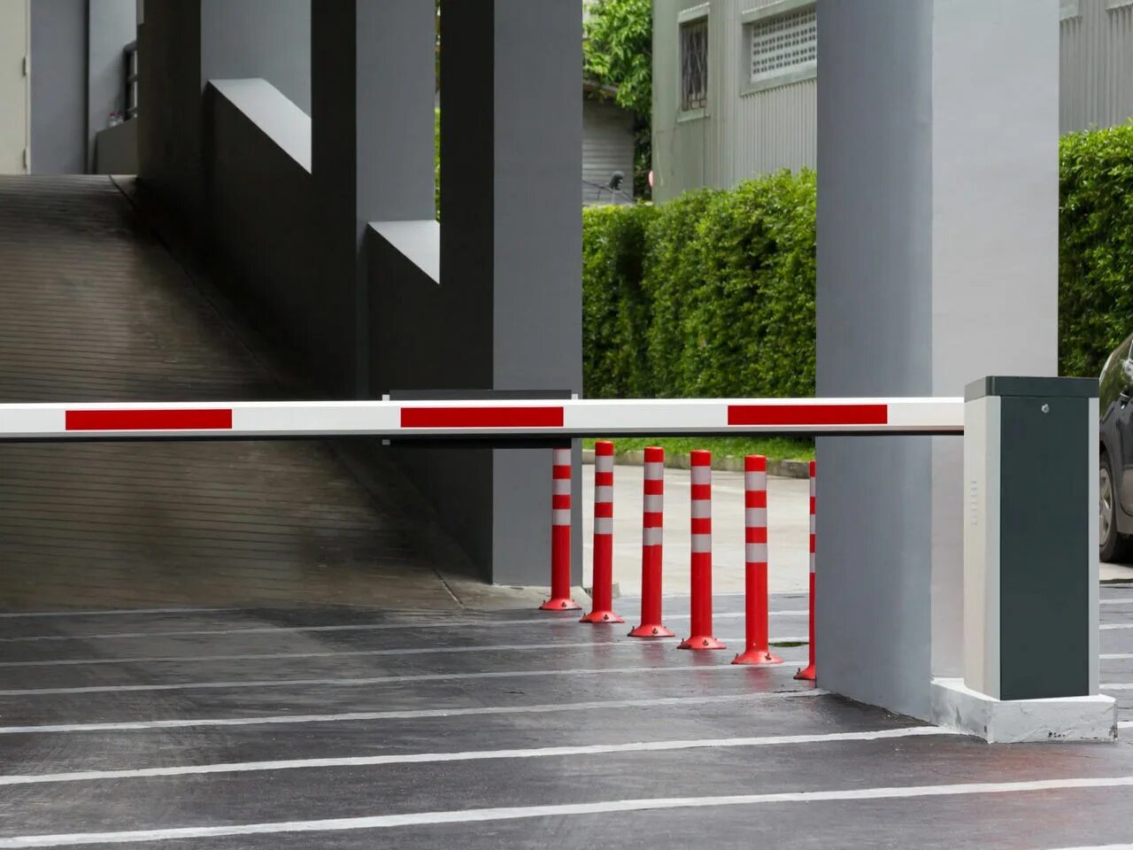 Как оплатить шлагбаум. Шлагбаум parking system. шлагбаум алютех браво 5. шлагбаум бфт. шлагбаум для паркинга.