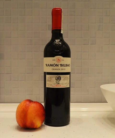Ramon bilbao rioja. Ramon bilbao вино. Ramon bilbao вино. Вино ramon bilbao crianza красное сухое. Ramon bilbao rioja 2017 limited.