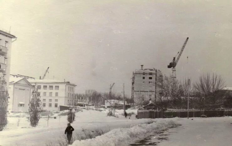 1968 Куйбышев. Куйбышев Молодогвардейская. Куйбышевский детский мир на Молодогвардейской 1970 г. Куйбышев Молодогвардейская Шанхай.