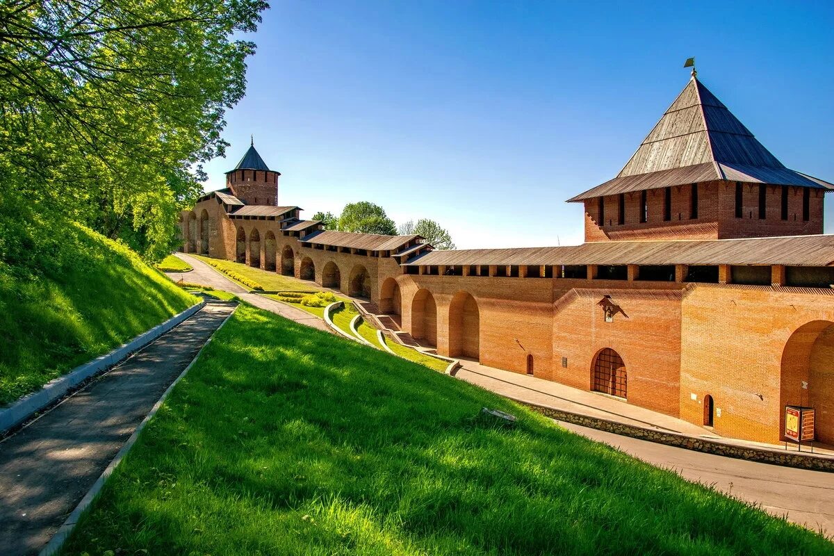 Нужен нижний новгород. Кремль нижний нижний новгород. нижегородский кремль. нижний новгородский кремль. территория кремля нижний новгород.