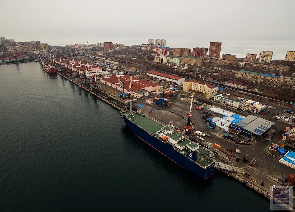 ВМТП Владивосток. Торговый порт Владивосток. Владивостокский морской торговый порт. Универсальный терминал ПАО ВМТП.