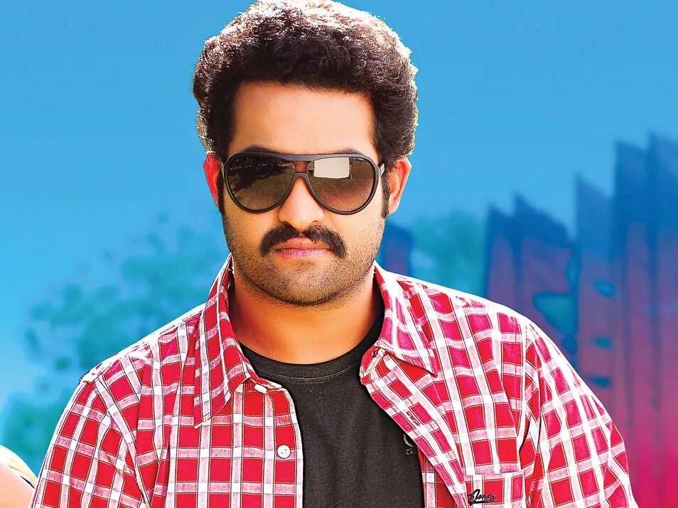 Младшего NTR. Jr NTR Baadshah. NTR актёр. НТР актер Индии. Ntr island