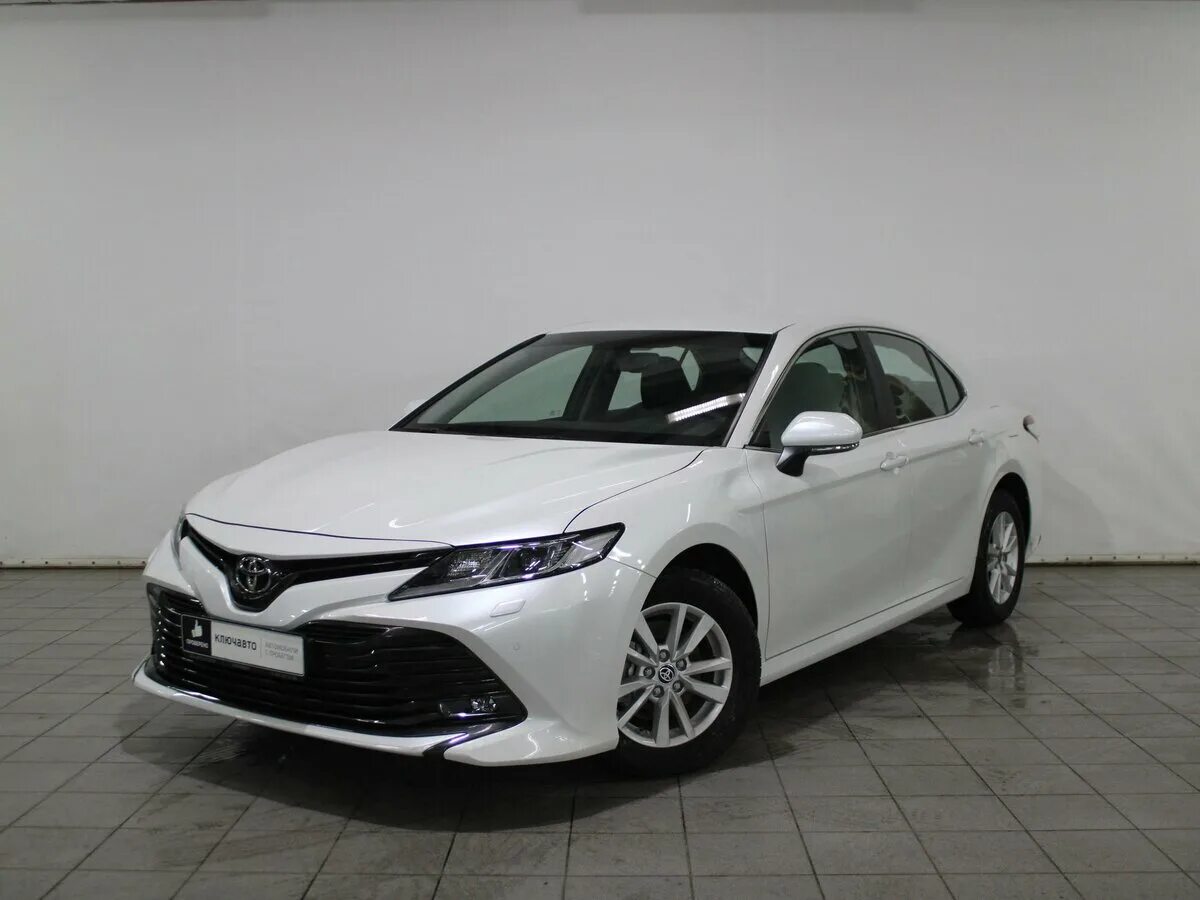 Камри 2020 белая. Камри 75. Тойота камри 2020 с пробегом. Camry 2022 для сша. Toyota camry 2020.