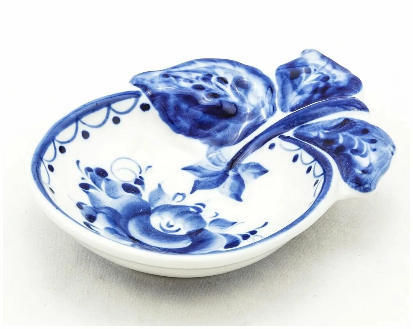 ляган гжель. гжель зимняя сказка. с новым годом гжель. музей гжель раменский район. завод гжель в турыгино.