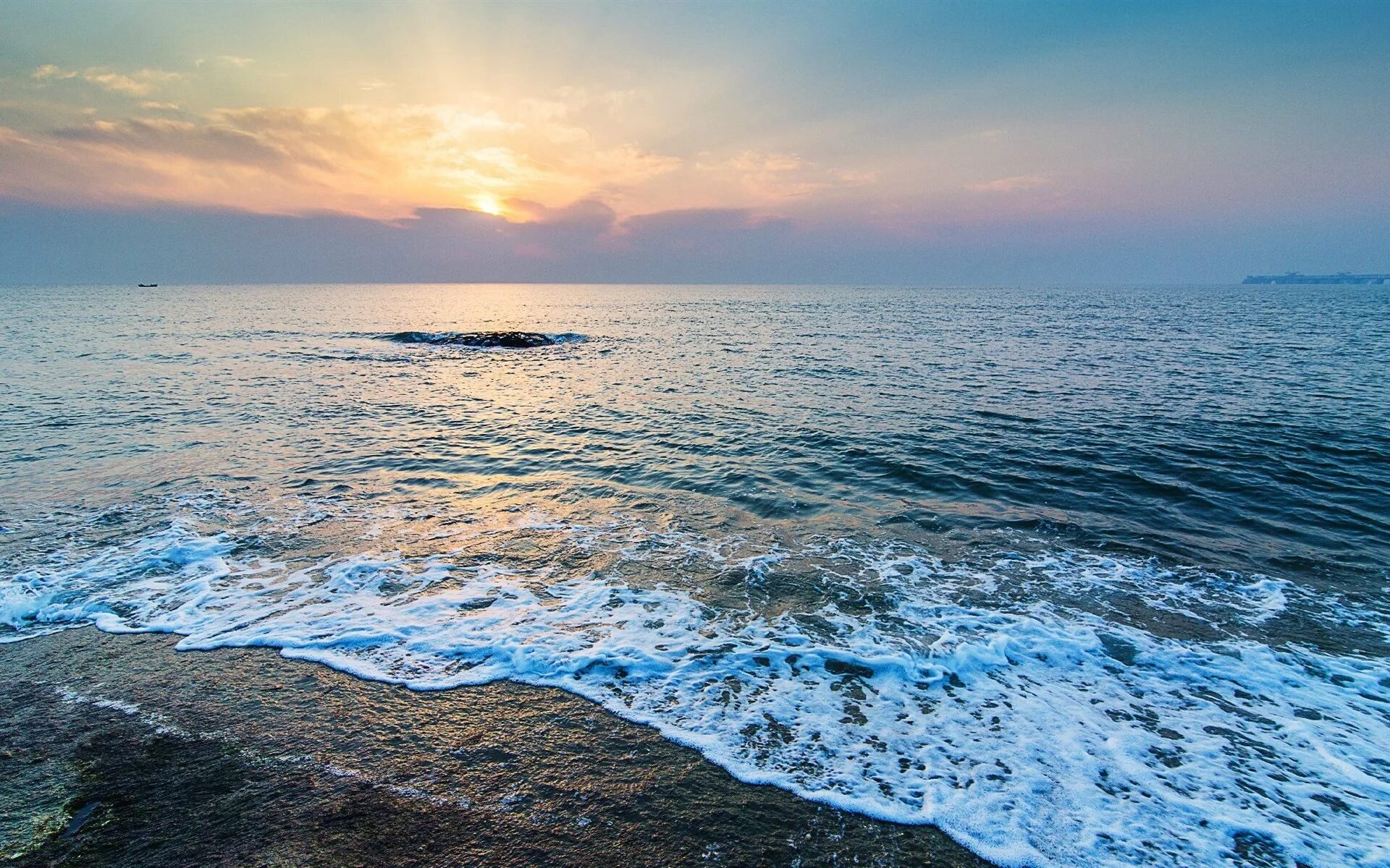 Море поутру. Черное море. Утреннее море. Море картинки. Утро на море.