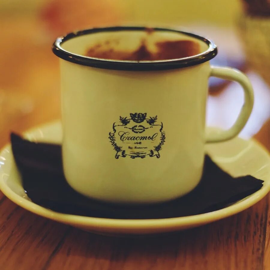 жестяная кружка эстетика. жестяные кружки. эмалированная кружка mug trap. кружка кофе жестяная. эмалированная кофейная чашка.