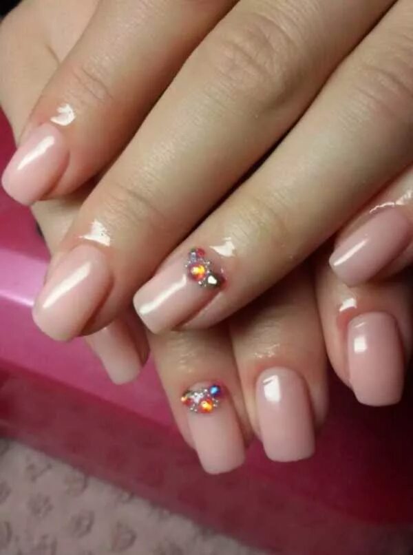 Однотонное наращивание ногтей. Маникюр френч естественный. Короткое наращивание ногтей фото. Ногти короткие. Короткое наращивание ногтей фото.