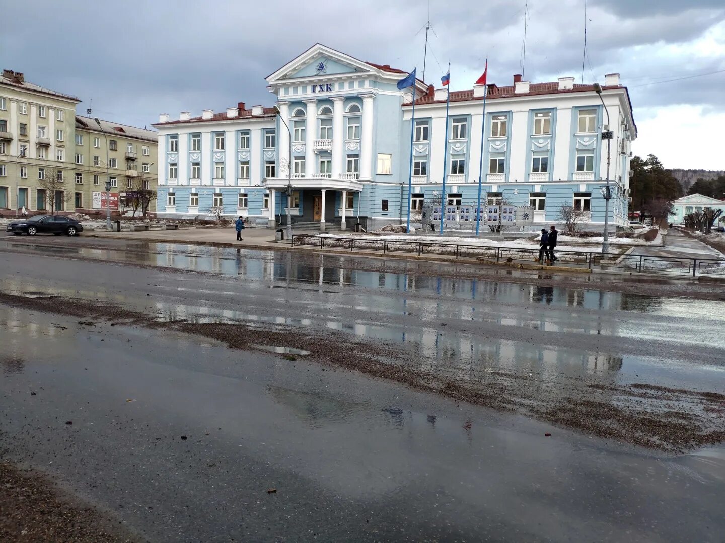 Железногорск красноярский край последние новости. ГХК Железногорск. Красноярск-26 город. Здание ГХК Железногорск. Комбинат 815 Железногорск.