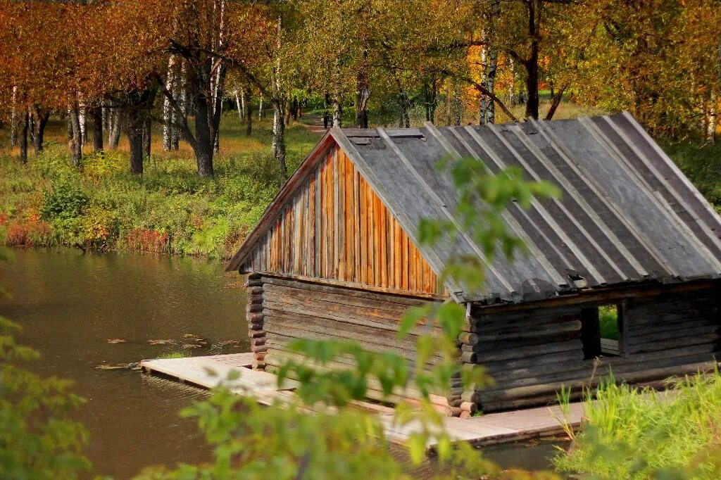 И осень тихою вдовой вступает в пёстрый Терем свой. Осень тихою вдовой. И осень тихою вдовой вступает в пёстрый Терем свой картинки. Тихою вдовой