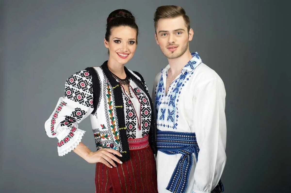 Молдова белоруссия. Национальный кастюм Молдован. Молдован нац.костюм. Костюм молдавский. Молдавский народный костюм.