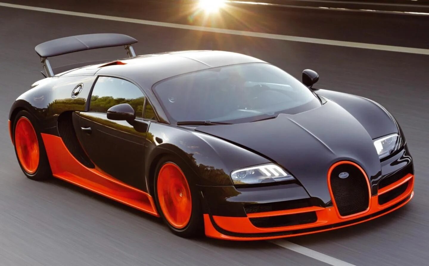 Машина bugatti veyron 16. Бугатти veyron super sport. Bugatti veyron super sport. Bugatti veyron super sport. Bugatti super.