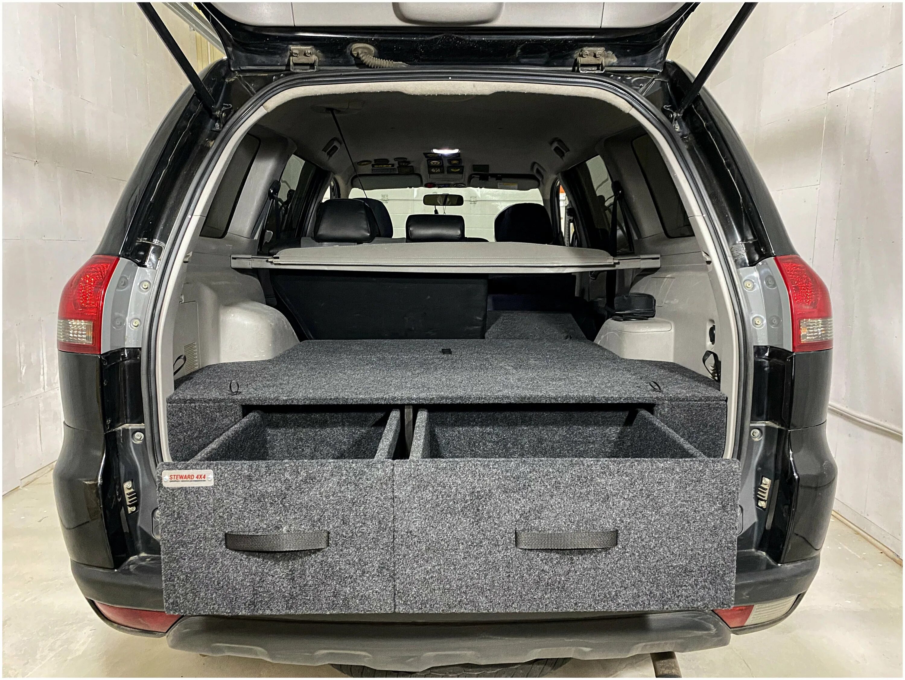 митсубиси паджеро спорт 2021 багажник. багажник митсубиси паджеро спорт 1. митсубиси паджеро спорт 1 салон багажник. багажник митсубиси паджеро 4. паджеро спорт 2014 багажник.