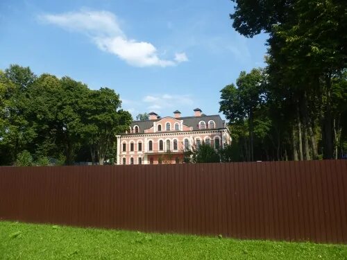 Москва краснопахорское поселение село красное. Село красное краснопахорское поселение. салтычиха красная пахра. краснопахорский район. городской дом салтычихи в москве.