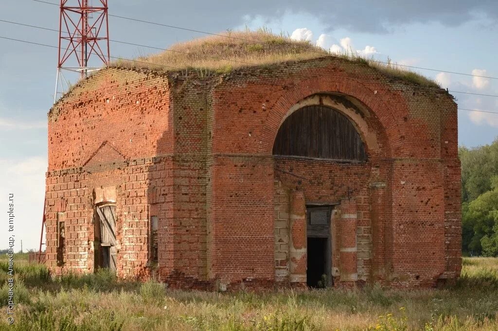 церковь михаила архангела в новомихайловке. храм архангела михаила чепчуги татарстан. новомихайловка орловская область. церковь михаила архангела д. погода село новомихайловка корсаковский р орловская область.