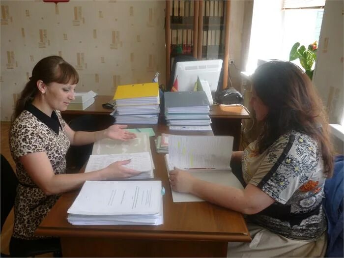 Верба анна анатольевна. Гоффман ольга михайловна усзн. Управление соцзащиты октябрьского района. Соцзащита владимир октябрьский. Уср октяборского раена.