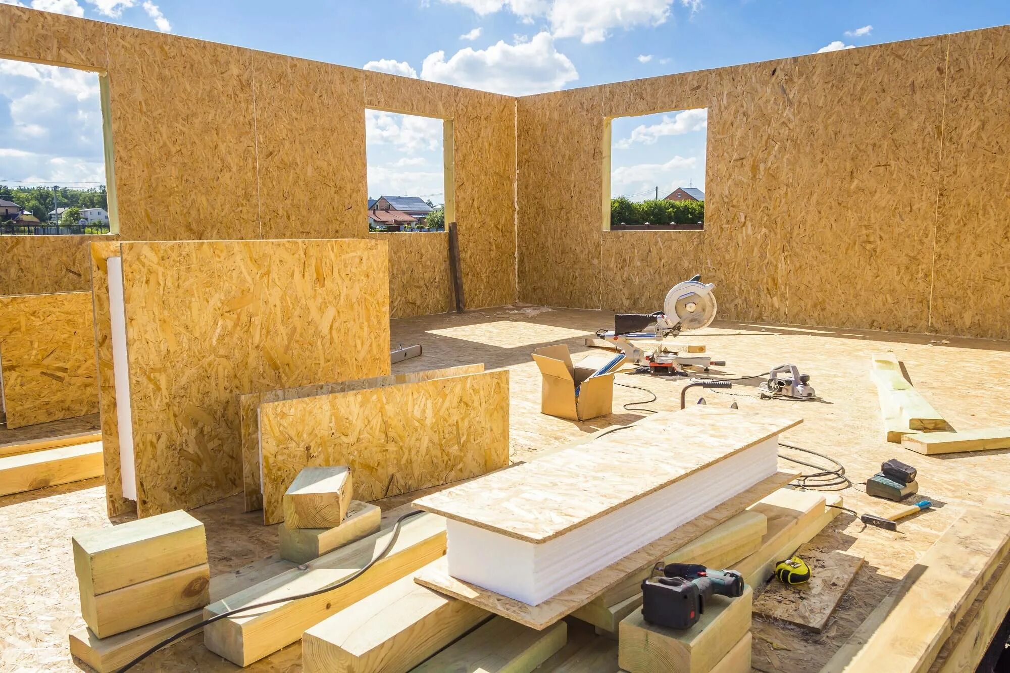 Панель SIP (Structural Insulated Panel. Технология SIP панелей. SIP ОСП (OSB)-панели. ЭКОДОМ из СИП панелей. Каркасные домокомплекты для самостоятельной сборки