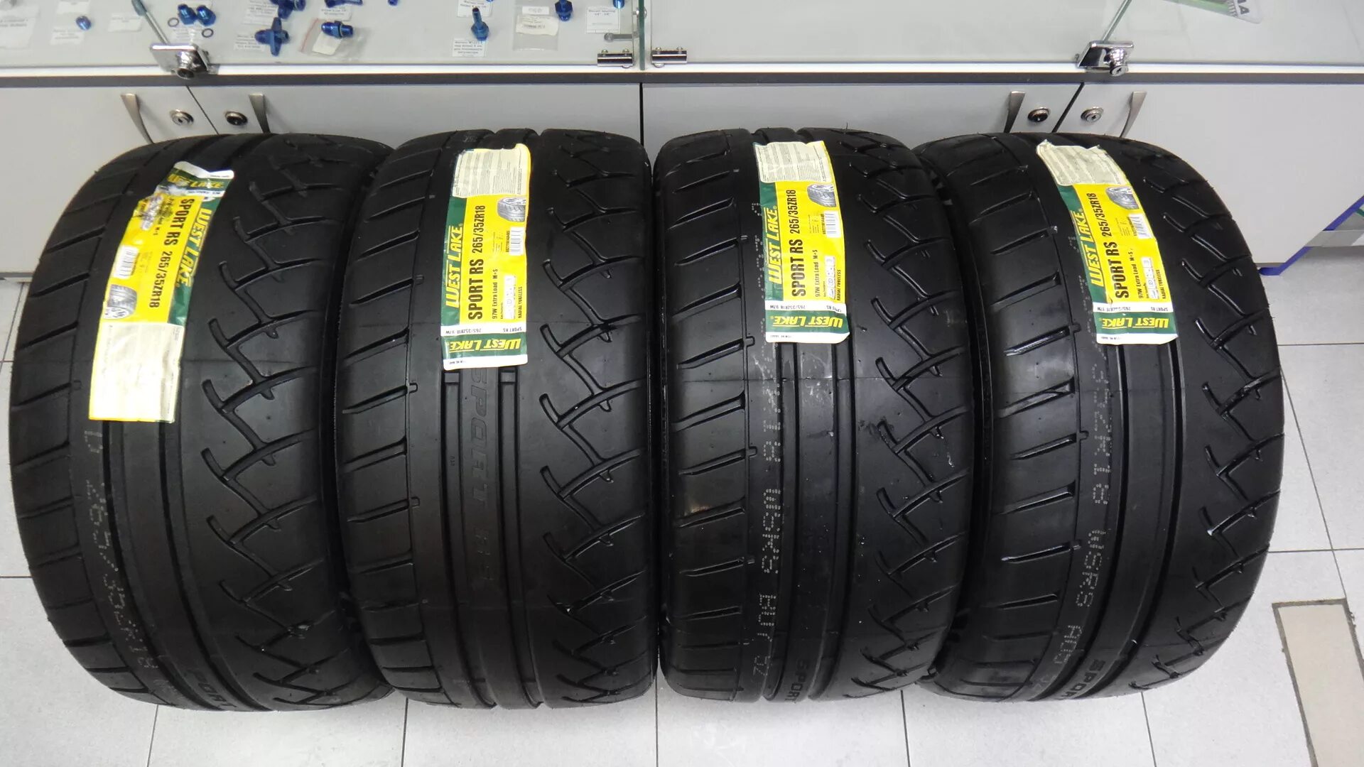 Westlake sport rs 235/40 r18. Резина вестлейк r18. Резина вестлейк r18. Резина вестлейк r18. Тайваньские шины.