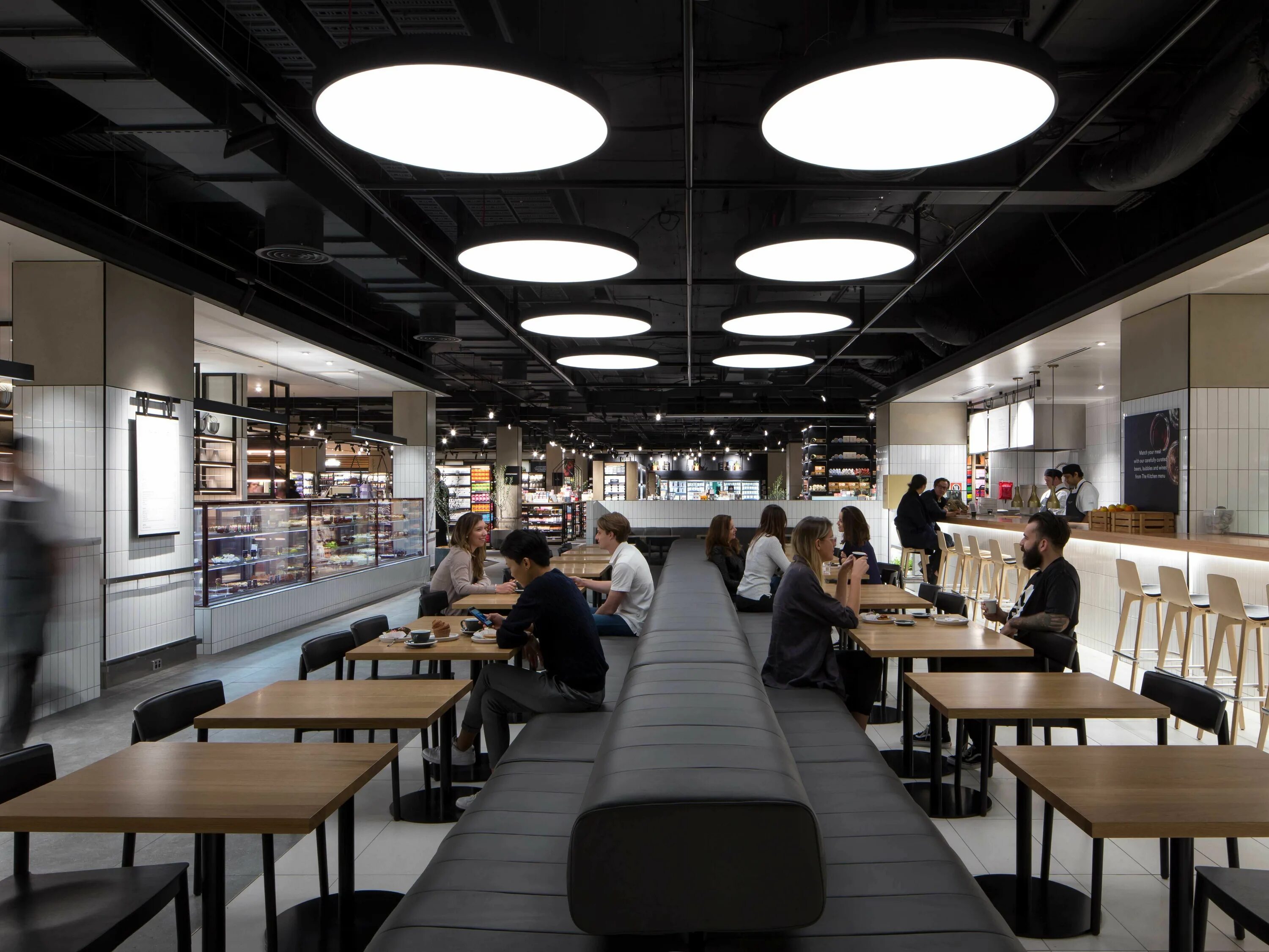 Фуд корт бон пассаж. Пассаж фудкорт. Пассаж фудкорт. Ереван плаза фудкорт. Пассаж фудкорт.