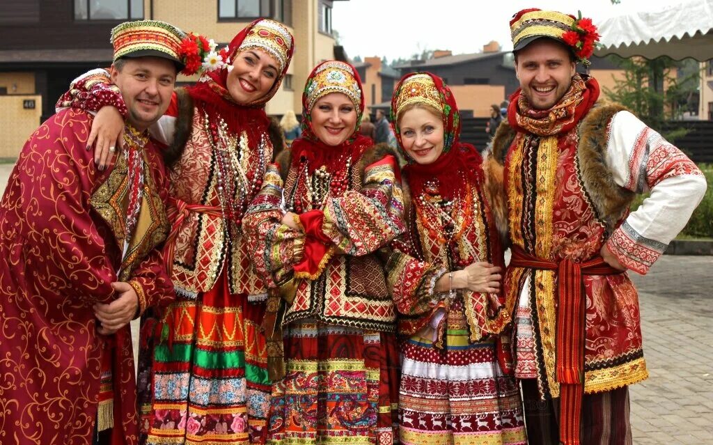 Русский народ. Русский национальный костюм. Нация русские. Национальная одежда русских