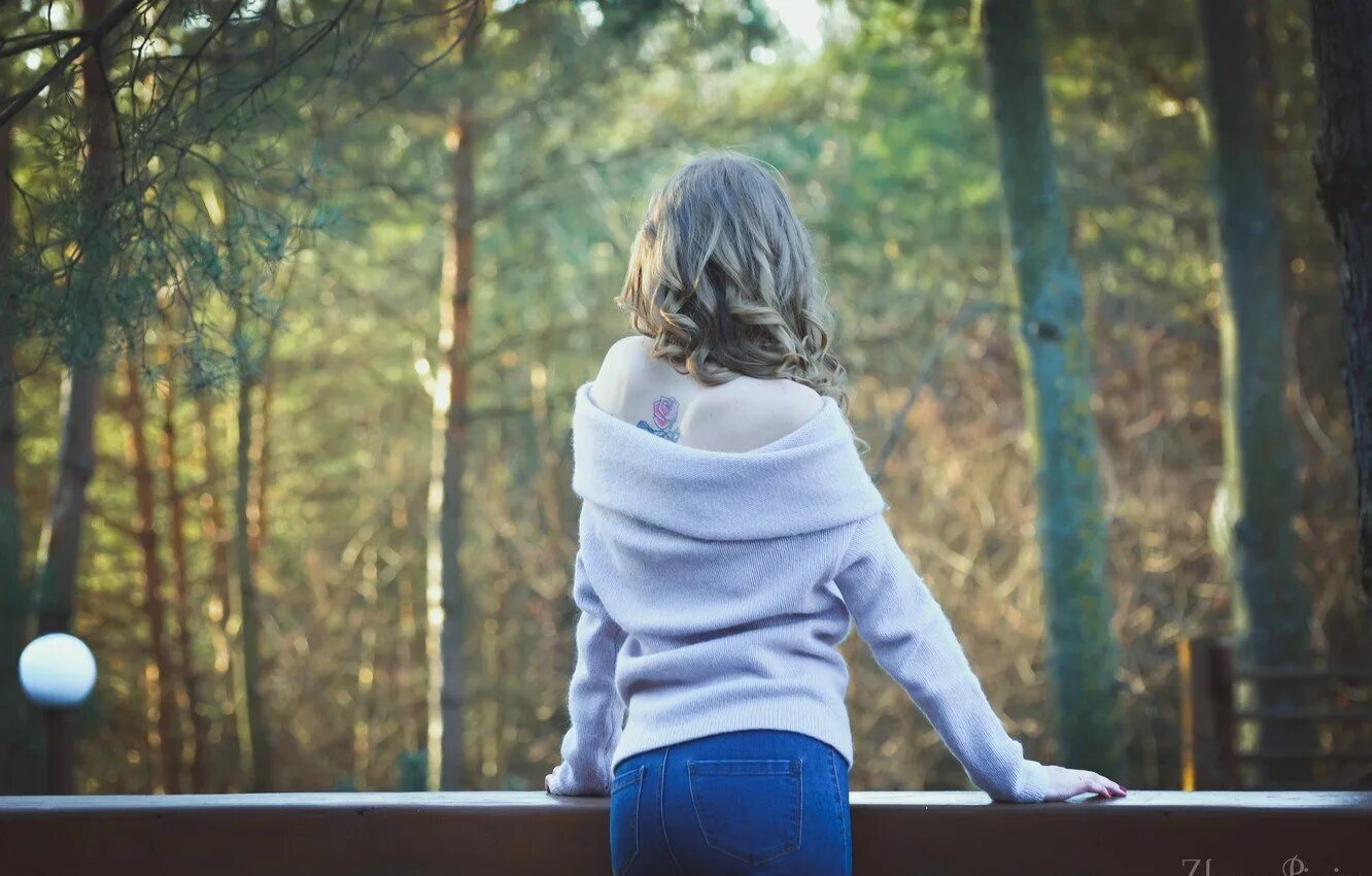 картинка блондинка со спины. красивые картинки девушек со спины. баулкина гиляна. картинка аватарка девушка со спины. александра меланьина.