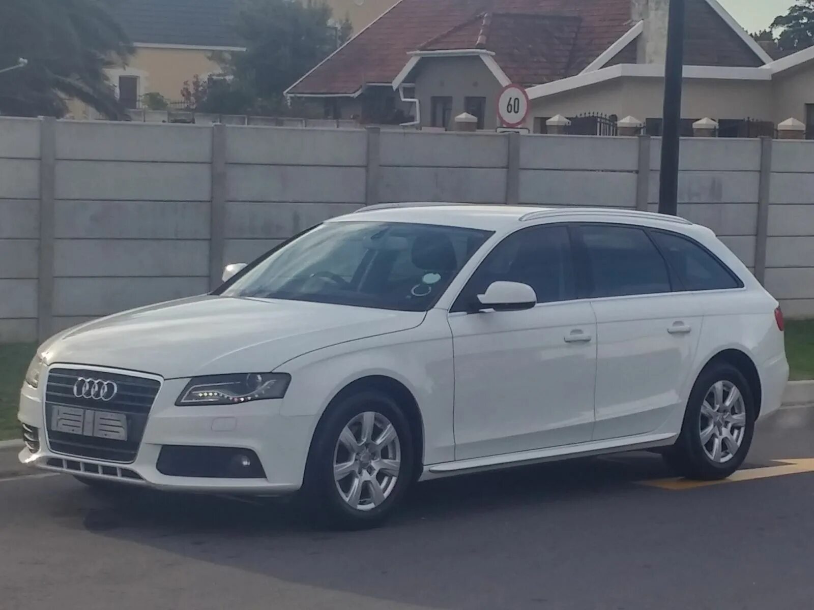 Купить ауди а4 в беларуси. Audi a4 2011. Ауди а4 б8 Авант. Ауди а4 Авант 2007. Ауди Авант а4 2009.