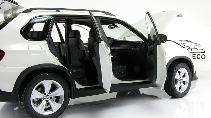 Моделька бмв х5. Моделька bmw x5 e70. bmw e70 моделька.