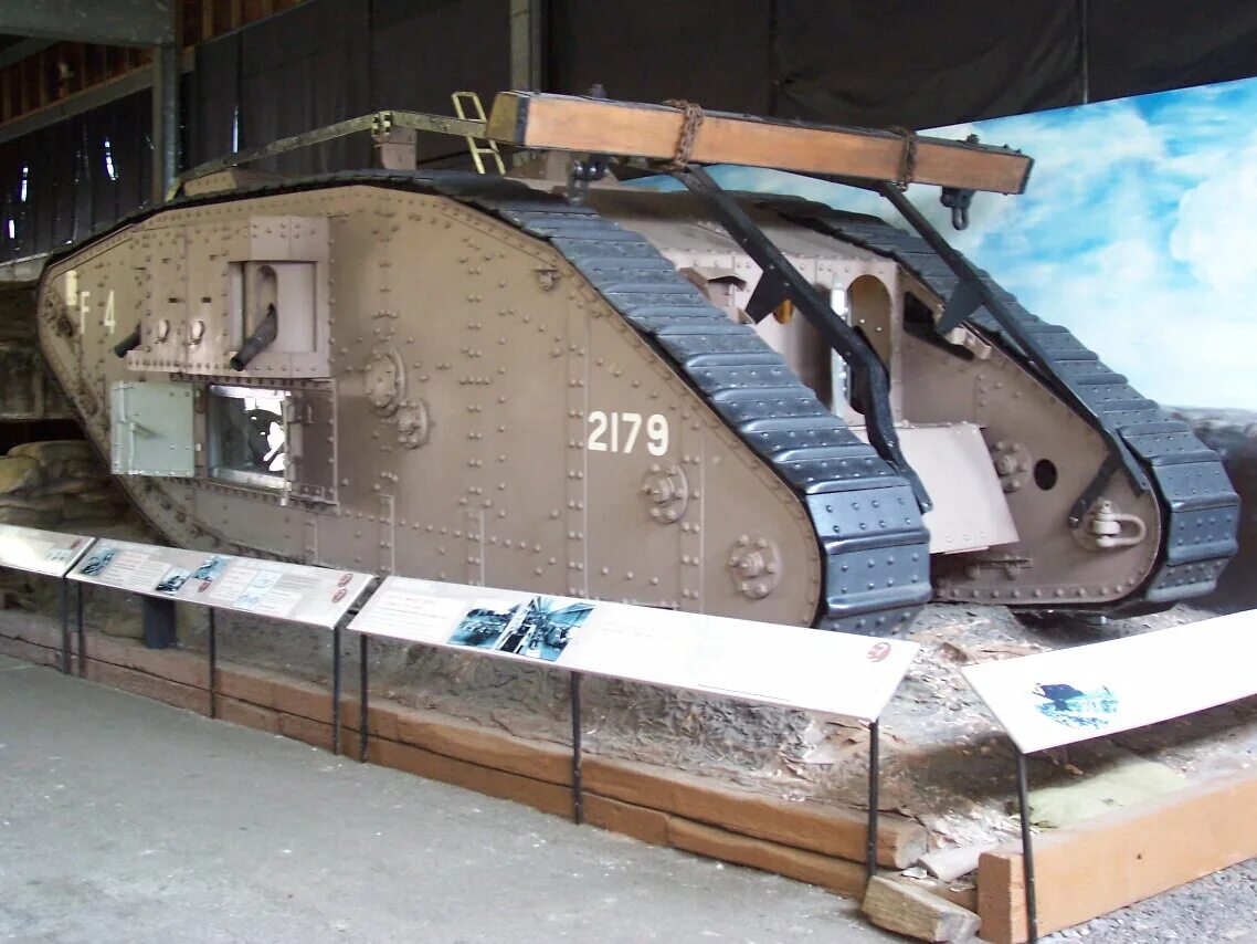 Танк Линкольн -1. Самый большой танк. Самый большой танк в мире. Самый толстый танк. Громадный танк