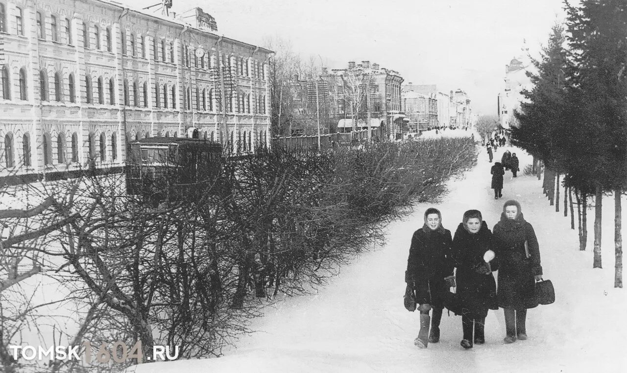 Сайт томского архива. ТЭМИИТ Томск. ТЭМИИТ 1950. Томск здание ТУСУРА до революции. ТЭМИИТ фото.