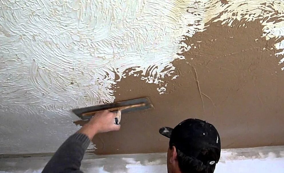 Рельефная краска для потолка. Фактурная шпаклевка потолка. Рельефная краска для потолка. Декор потолка штукатуркой. Декоративная штукатурка напотоке.