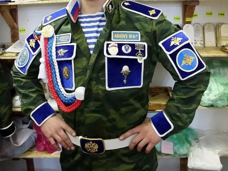Болонин артем. Зимняя дембельская форма. Дембельская форма швейные войска. Армия швейные войска. Мотошвейные войска россии.