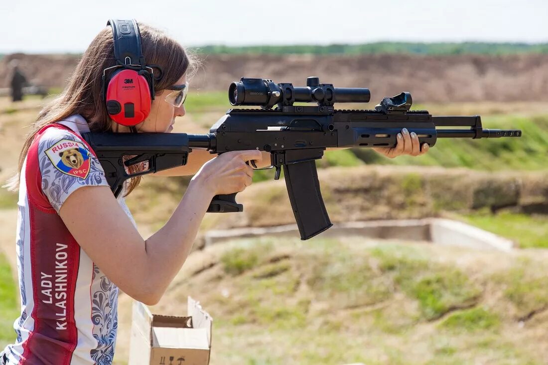 Тир русское оружие. Сайга 12 IPSC. IPSC карабин. Сайга для практической стрельбы. Практическая стрельба 12 Калибр.