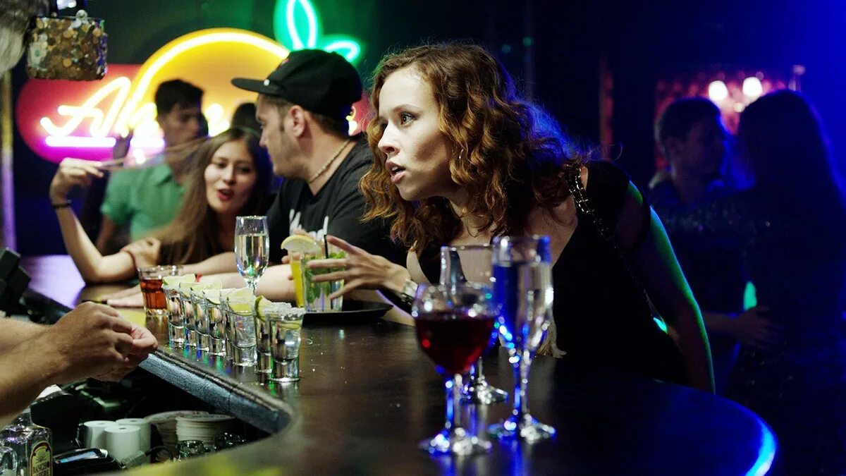 Проспект Обороны (2019) - кадры из фильма - российские сериалы - Кино-Театр.Ру