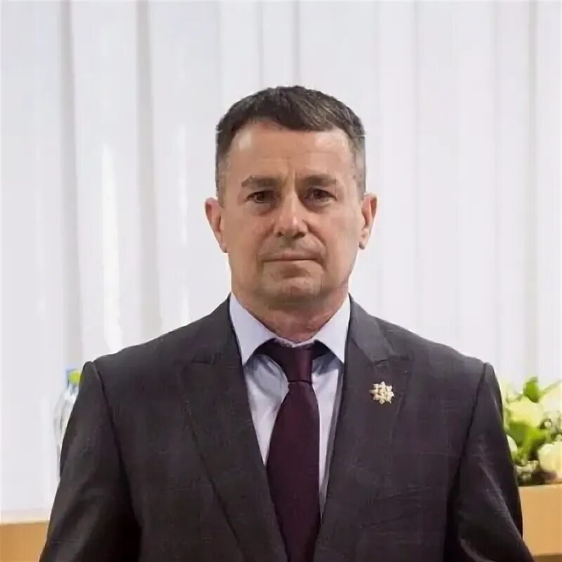 Мэр киселевска максим шкарабейников. Мэр прокопьевска. Глава города прокопьевска шкарабейников. Глава города прокопьевска мамаев андрей борисович. Банкет мэра прокопьевска.