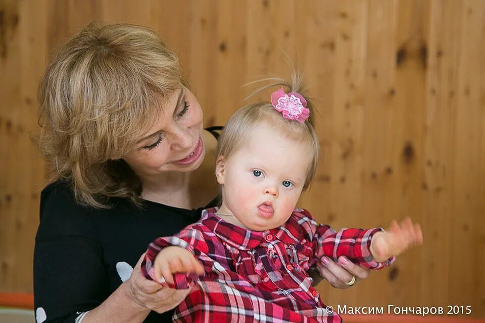 Солнечные дети занятие. Солнечные дети. Дети дауны. Солнечные дети знаменитостей. Дети с синдромом Дауна фото.