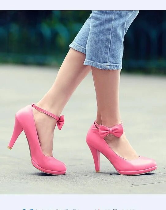 Pink heels. Детские туфли на каблуках. Туфли на высоком каблуке для детей. Розовые туфли для девочек. Детские туфли на высоком каблуке.