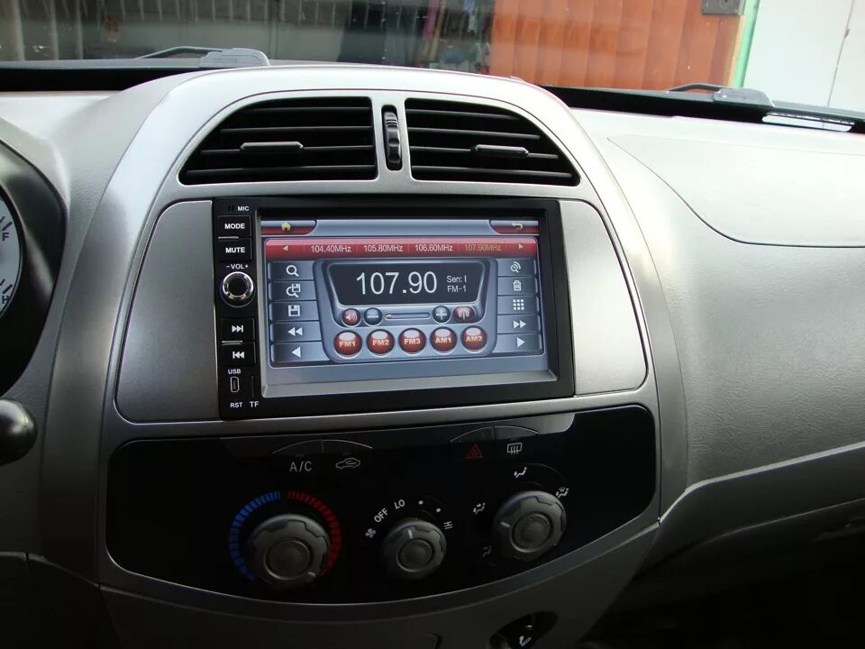 2 din магнитола установка - Chery Tiggo, 2 л, 2011 года автозвук DRIVE2
