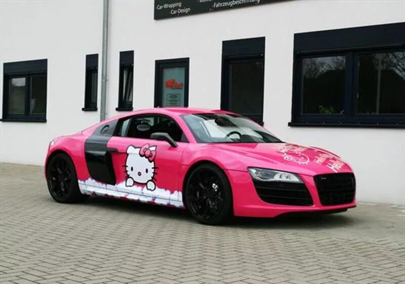 Машина хеллоу. Audi r8 Pink. Audi r8 livery. Audi r8 v 10 розовая. Машина Хелло Китти розовая.