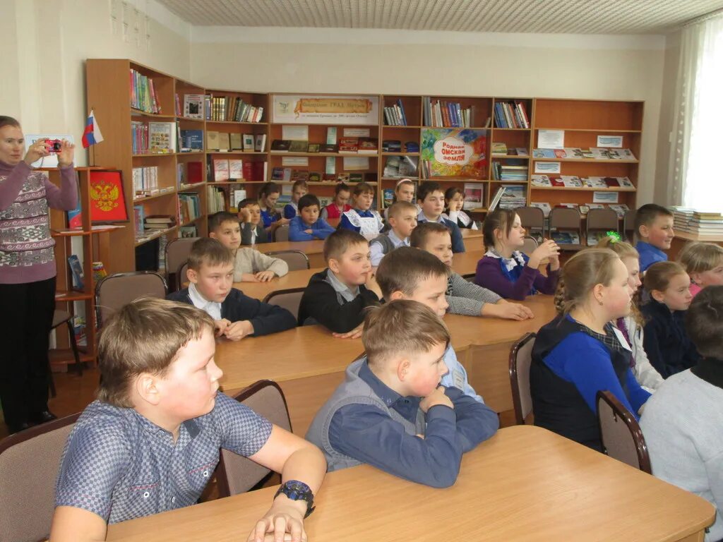 Гимназия г тюкалинска. Гимназия г тюкалинска. Учителя в гимназии в тюкалинске. Гимназия г тюкалинска учителя. Мобу гимназия тюкалинска.